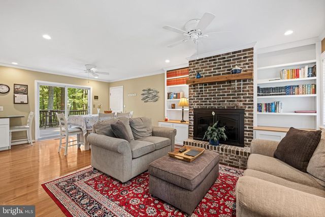3046 ELDER DR, Glen Rock, PA 17327