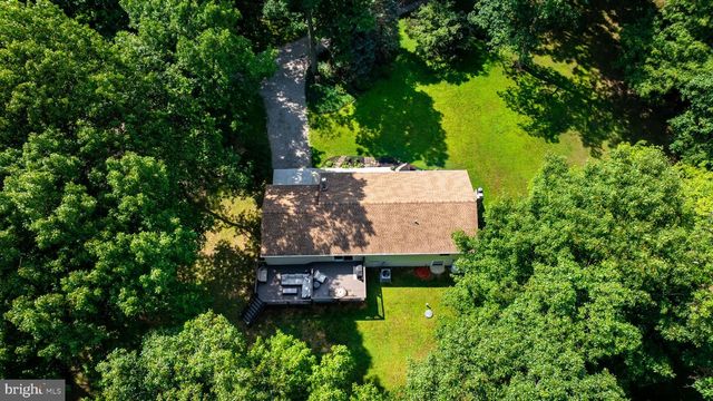 3046 ELDER DR, Glen Rock, PA 17327