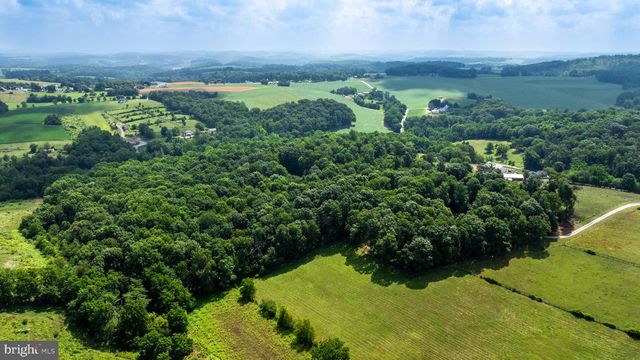 3046 ELDER DR, Glen Rock, PA 17327
