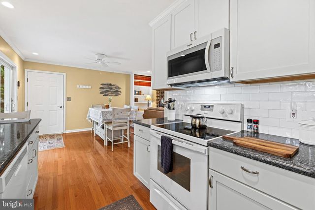 3046 ELDER DR, Glen Rock, PA 17327