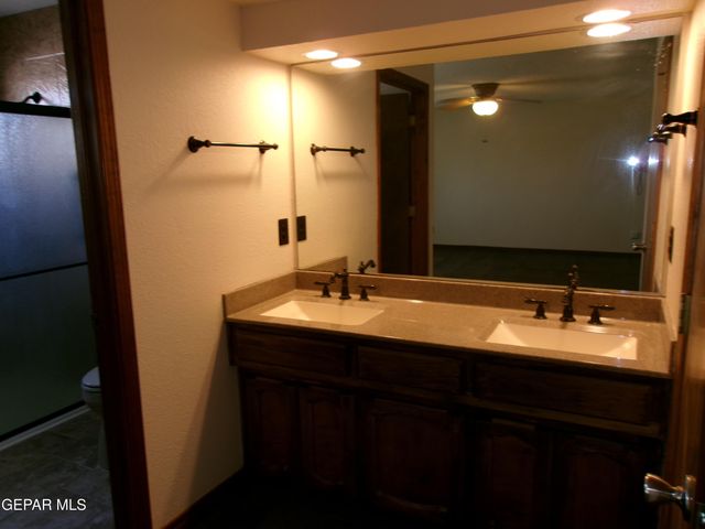 246 CASAS BELLAS Lane, Santa Teresa, NM 88008