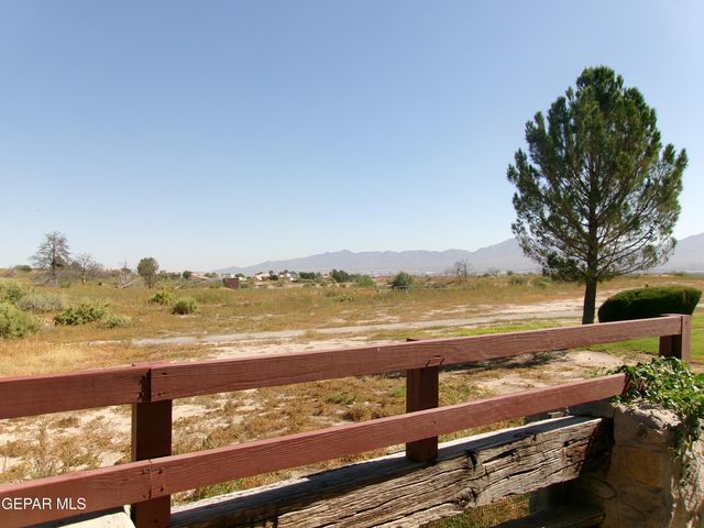 246 CASAS BELLAS Lane, Santa Teresa, NM 88008