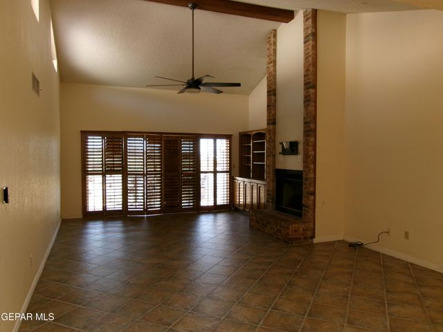 246 CASAS BELLAS Lane, Santa Teresa, NM 88008