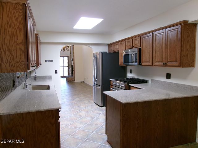 246 CASAS BELLAS Lane, Santa Teresa, NM 88008