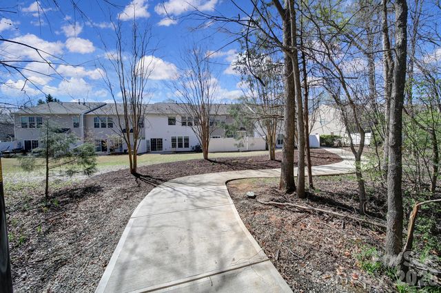 10209 Blakeney Preserve Drive, Charlotte, NC 28277