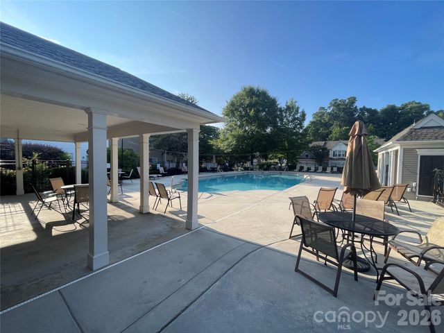 10209 Blakeney Preserve Drive, Charlotte, NC 28277