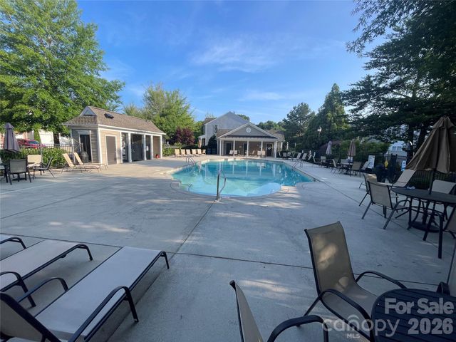 10209 Blakeney Preserve Drive, Charlotte, NC 28277