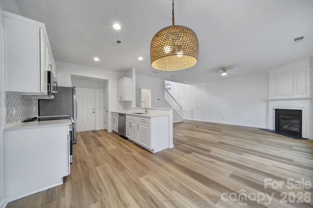 10209 Blakeney Preserve Drive, Charlotte, NC 28277