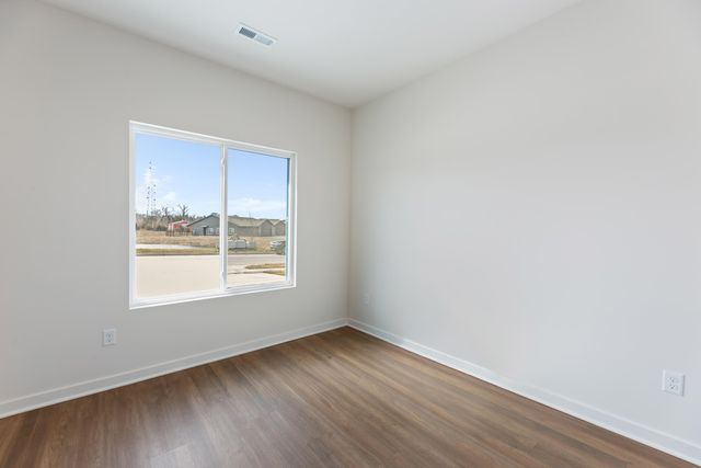 3404 E Thunder, Wichita, KS 67219