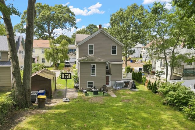 253 Garden St, Fall River, MA 02720