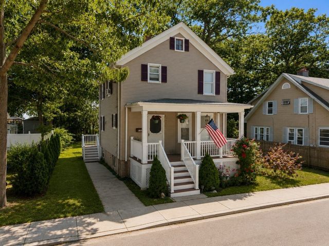253 Garden St, Fall River, MA 02720