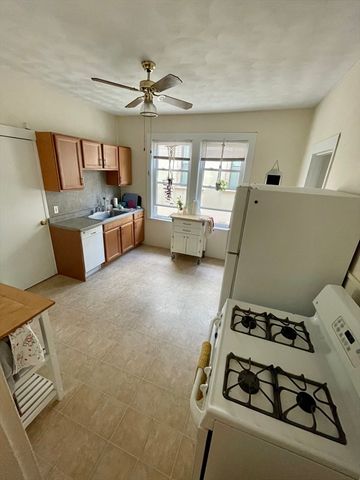 201 Rawson Rd 3, Brookline, MA 02445