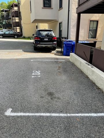 201 Rawson Rd 3, Brookline, MA 02445