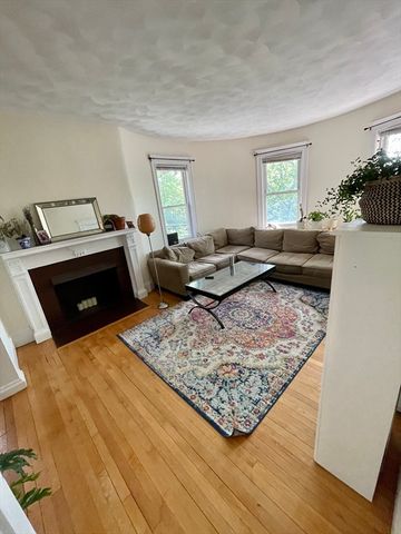 201 Rawson Rd 3, Brookline, MA 02445
