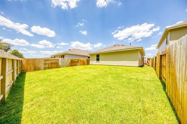 20930 Zuccala Drive, New Caney, TX 77357