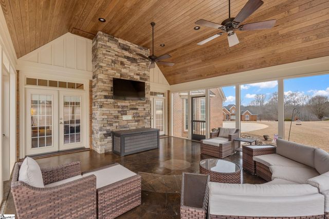 100 Farm Terrace Court, Easley, SC 29642