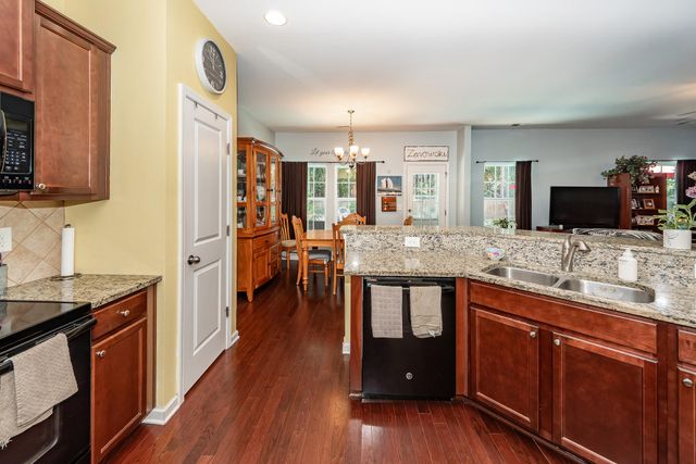 138 Longford Drive, Summerville, SC 29483