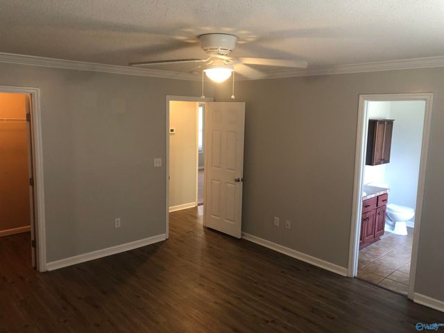 243 Chestnut Oak Circle, Owens Cross Roads, AL 35763