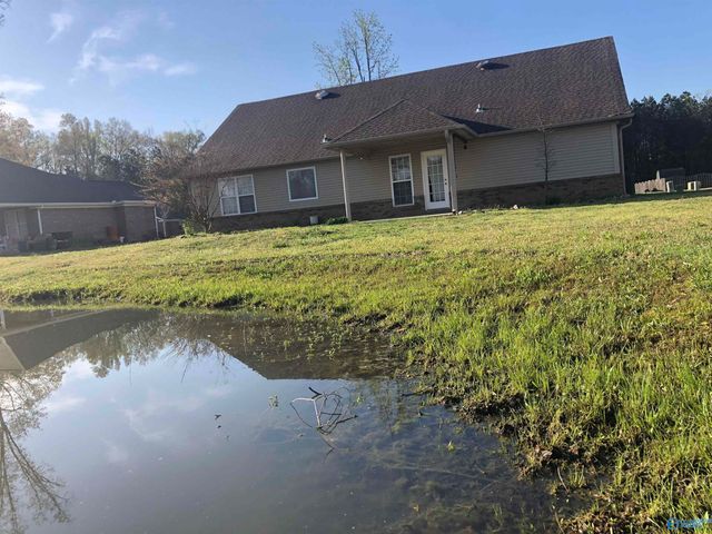 243 Chestnut Oak Circle, Owens Cross Roads, AL 35763