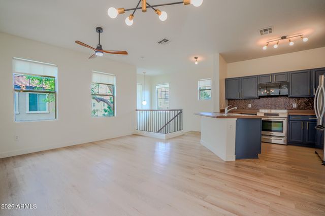 9233 E NEVILLE Avenue 1040, Mesa, AZ 85209