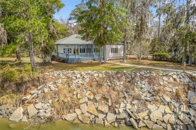 2713 Julienton Drive NE, Townsend, GA 31331