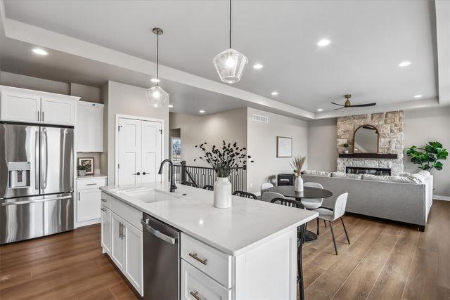 1201 Timber Trail, Solon, IA 52333