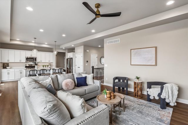 1201 Timber Trail, Solon, IA 52333