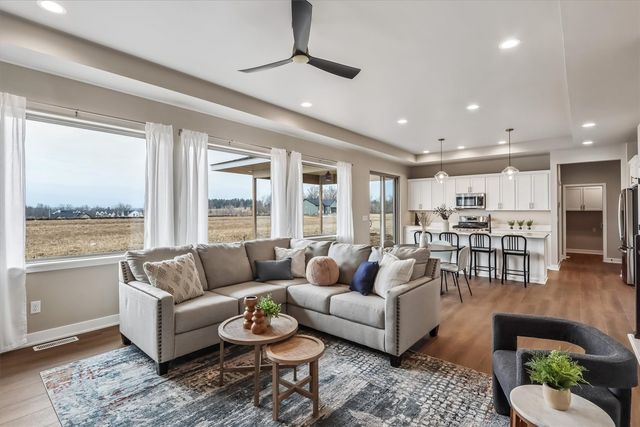 1201 Timber Trail, Solon, IA 52333