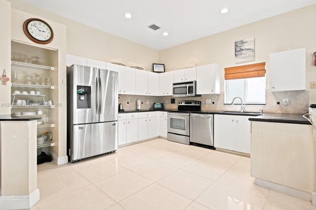 1081 Allamanda Way, Weston, FL 33327