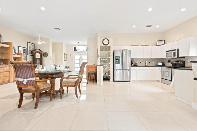 1081 Allamanda Way, Weston, FL 33327