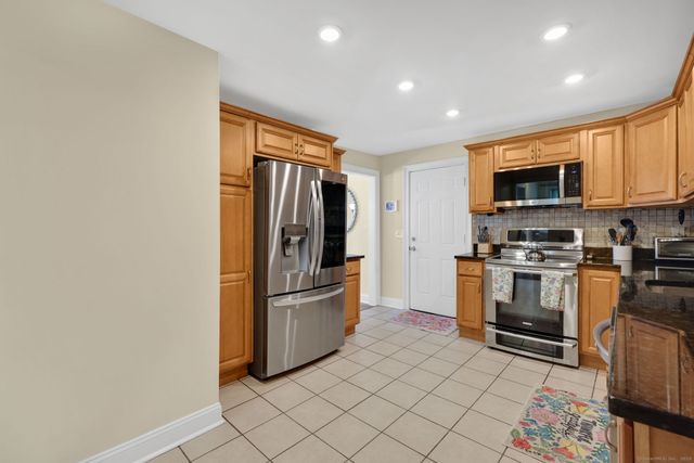 170 Dudley Town Road, Windsor, CT 06095