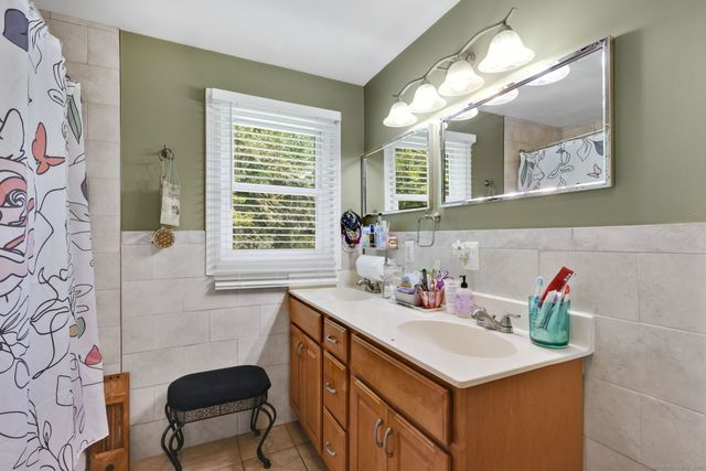 170 Dudley Town Road, Windsor, CT 06095