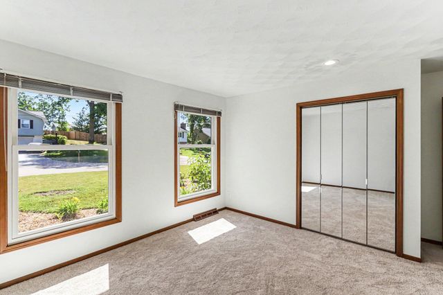 7626 Hampton Oaks Drive, Portage, MI 49024