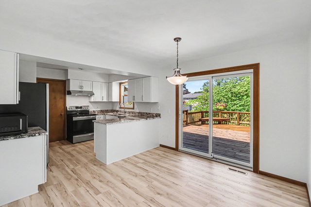 7626 Hampton Oaks Drive, Portage, MI 49024