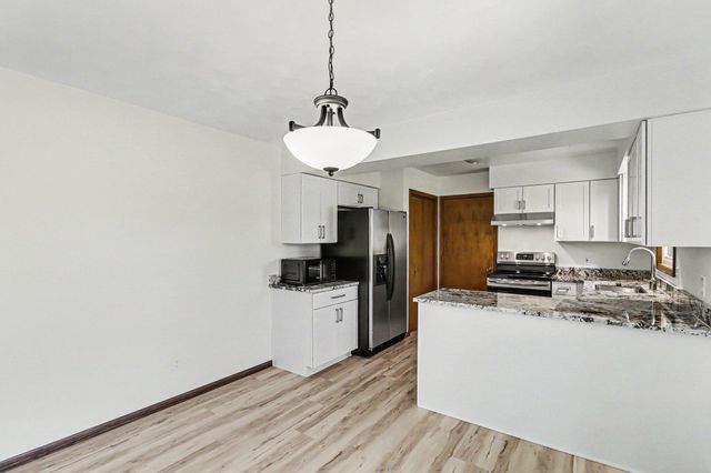 7626 Hampton Oaks Drive, Portage, MI 49024
