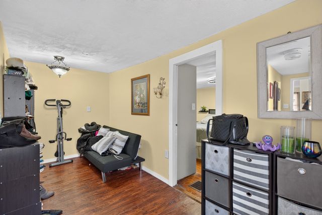 445 Walnut Ave, Boston, MA 02130