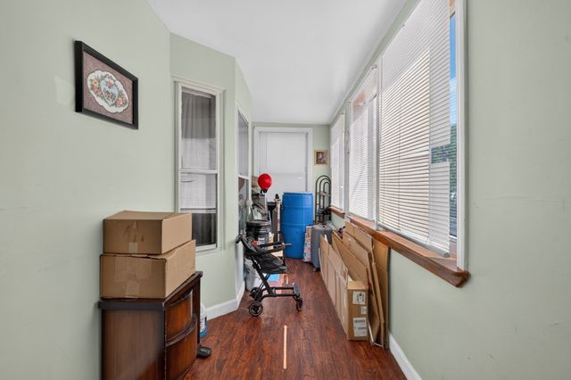 445 Walnut Ave, Boston, MA 02130