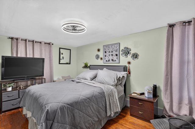 445 Walnut Ave, Boston, MA 02130