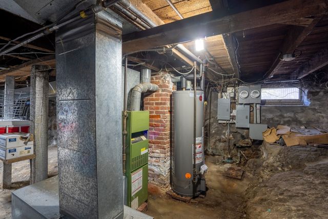 445 Walnut Ave, Boston, MA 02130