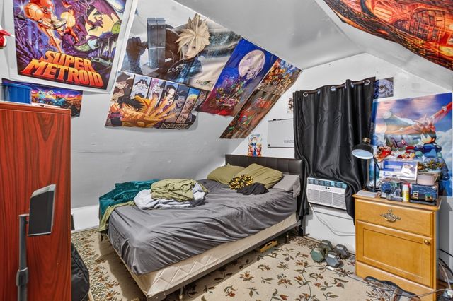 445 Walnut Ave, Boston, MA 02130