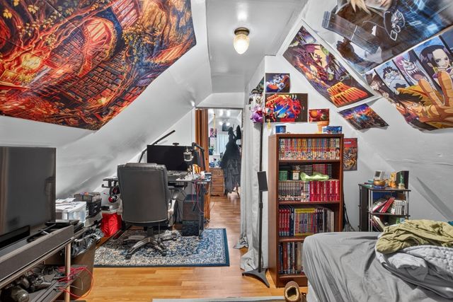 445 Walnut Ave, Boston, MA 02130