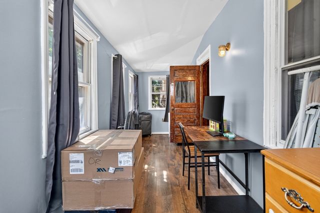 445 Walnut Ave, Boston, MA 02130