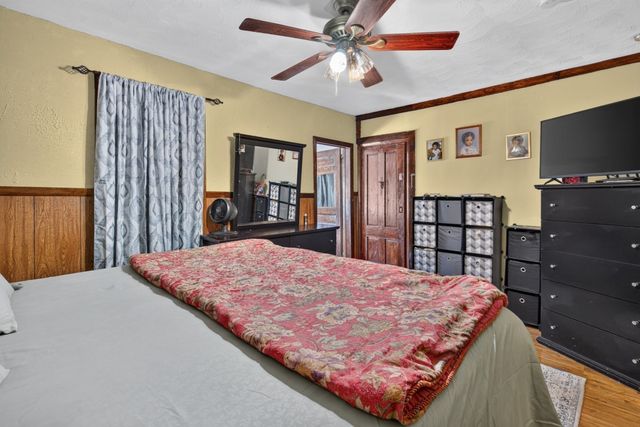 445 Walnut Ave, Boston, MA 02130