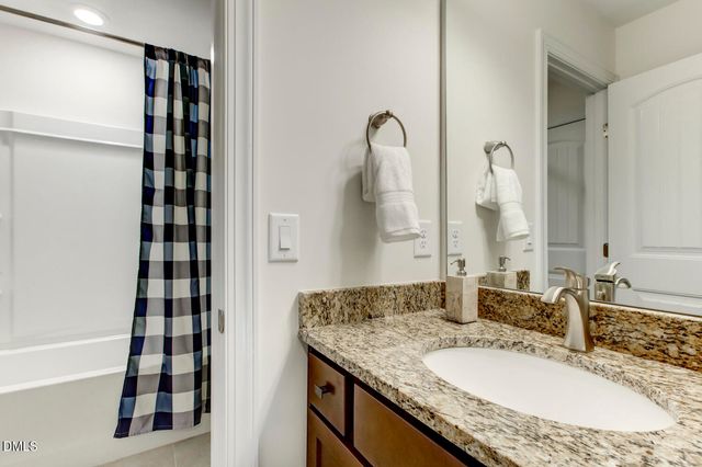 40 Ivy Ridge Way, Youngsville, NC 27596