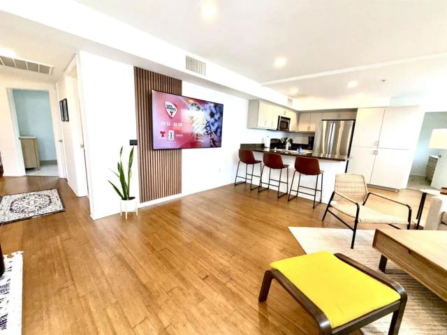 687 S Coast Highway 101 308, Encinitas, CA 92024