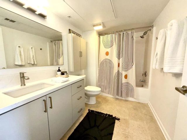687 S Coast Highway 101 308, Encinitas, CA 92024