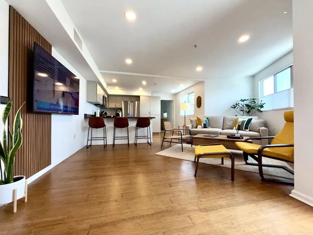 687 S Coast Highway 101 308, Encinitas, CA 92024