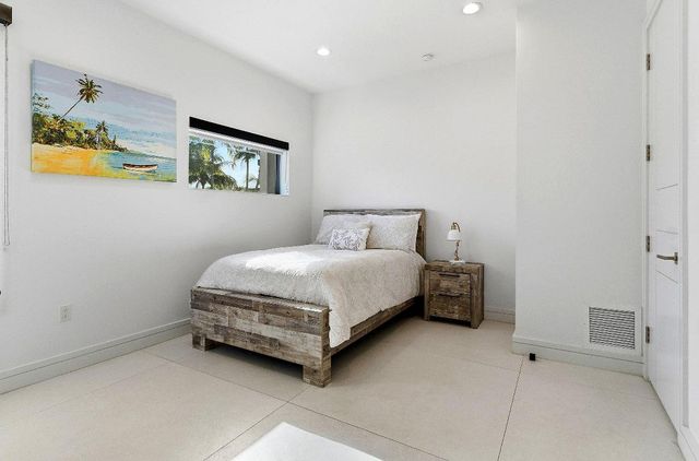 1801 N Lakeside Drive, Lake Worth Beach, FL 33460