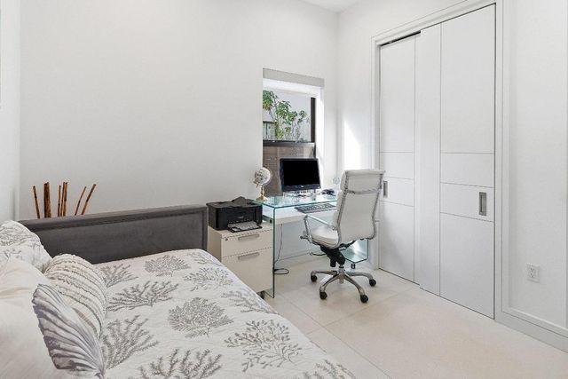 1801 N Lakeside Drive, Lake Worth Beach, FL 33460