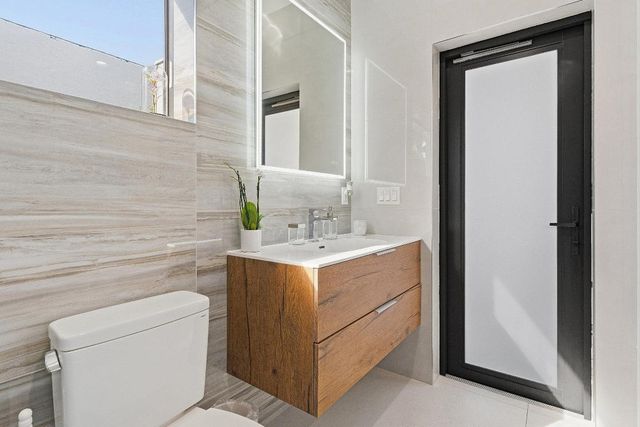 1801 N Lakeside Drive, Lake Worth Beach, FL 33460